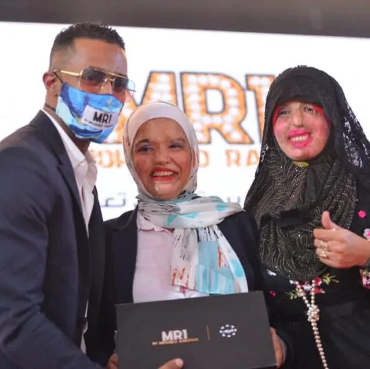 Ahl Masr Foundation, Mohamed Ramadan cooperate to support burn victims